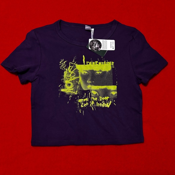 Retro purple and neon green nostalgia print cropped short sleeves baby tee NWT - Picture 2 of 9